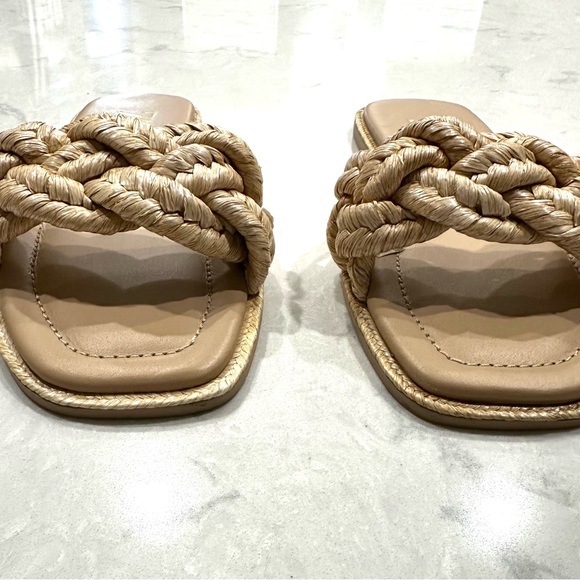 Zara women’s tan woven raffia flat sandals / slides size 37 - Picture 5 of 11